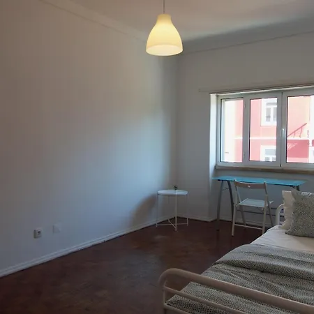 Homestay Modern Suites - Floor *